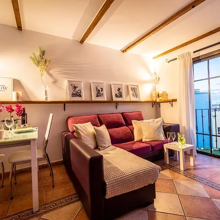 House Airport & Digital Nomads Apartment