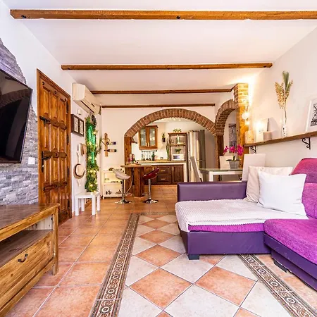 House Airport & Digital Nomads Apartment *