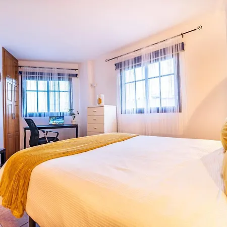 House Airport & Digital Nomads Apartment *